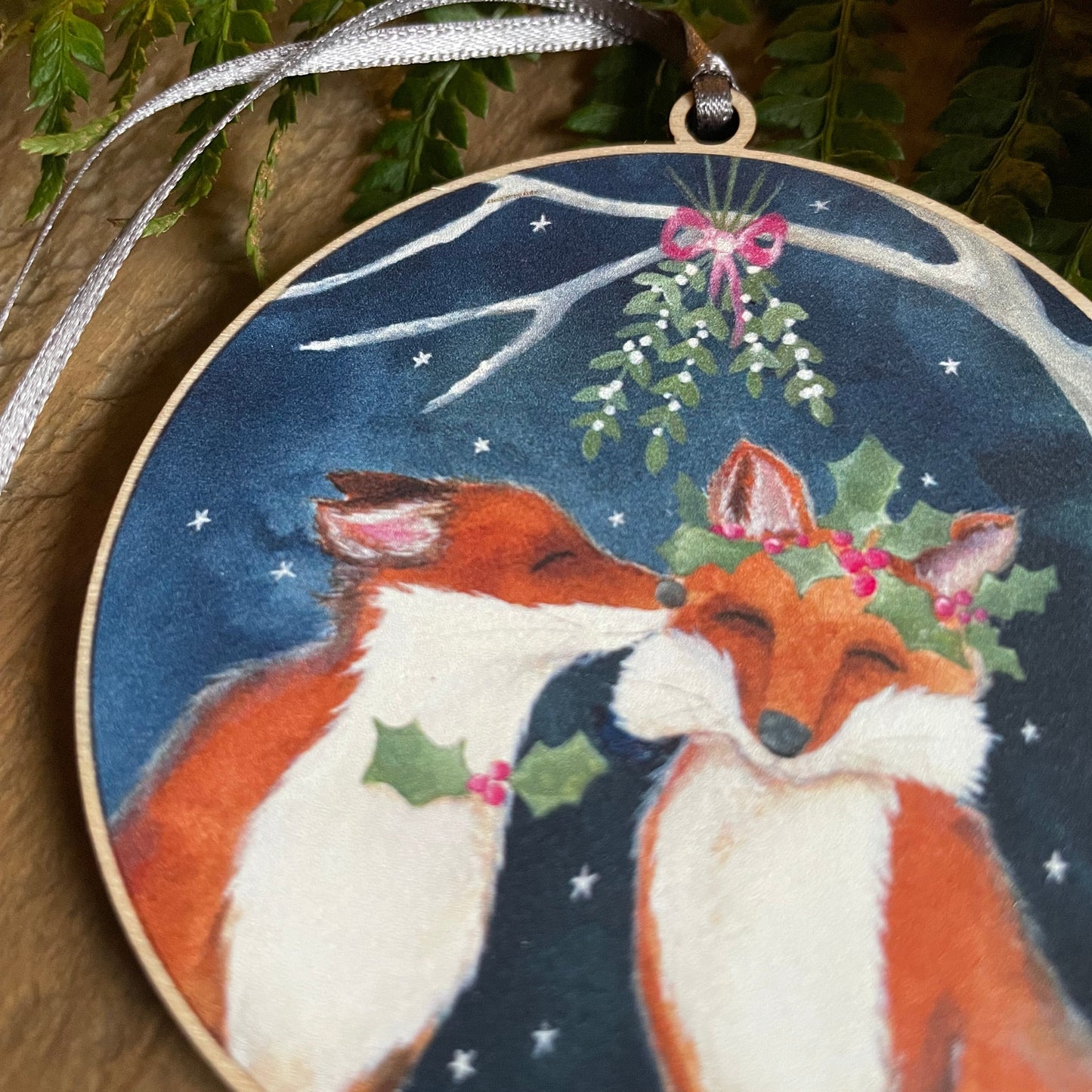 Yule Kiss | Wooden Tree Decoration